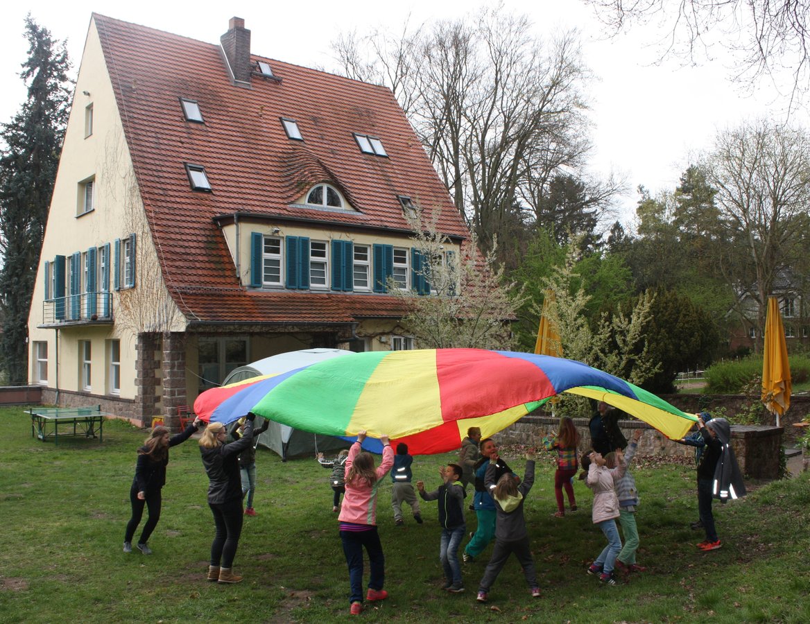 Titelbild zur Veranstaltung Teamtrainer*innenausbildung für die Projektarbeit mit Schulklassen